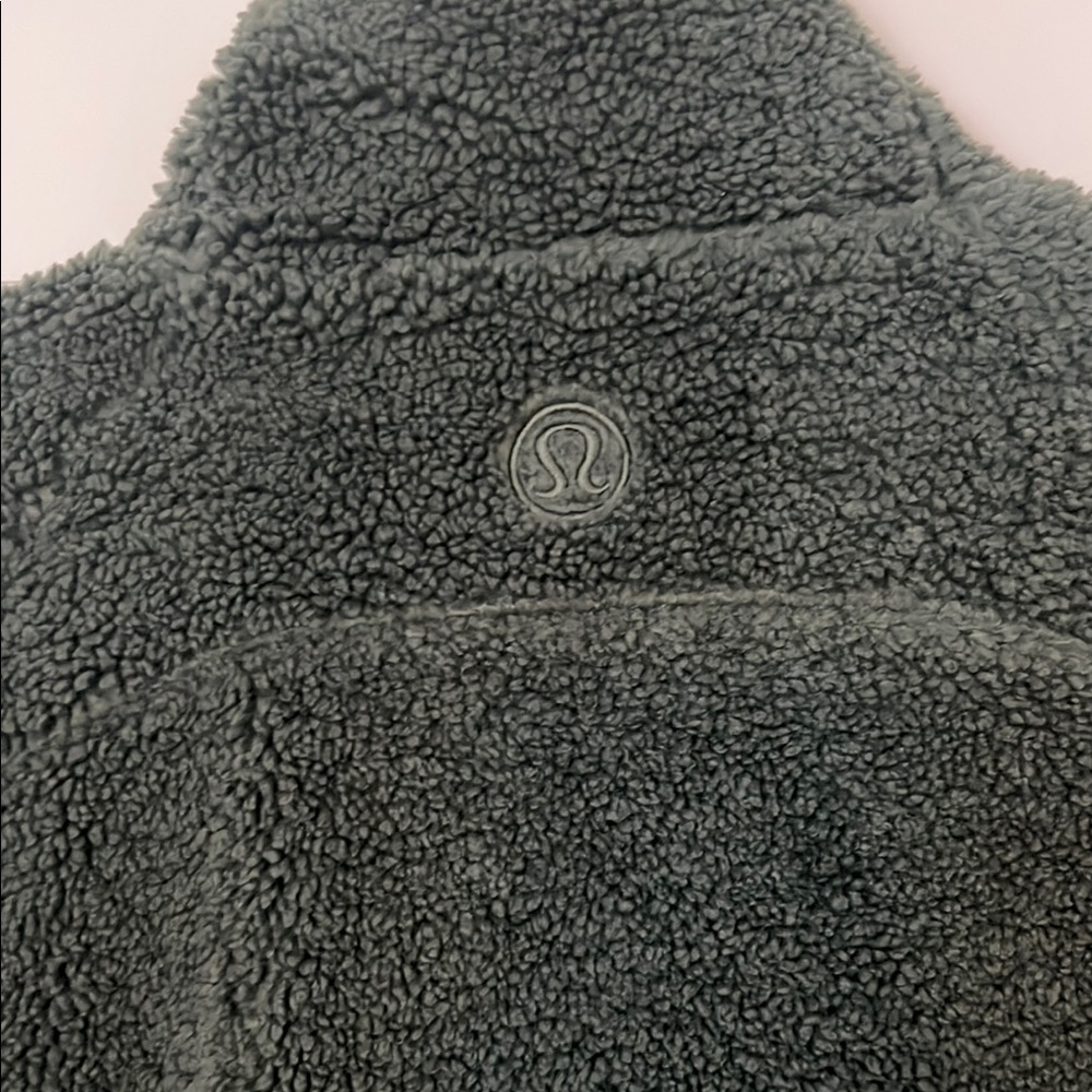 Lululemon Sherpa Scuba Pullover - Picture 3 of 4